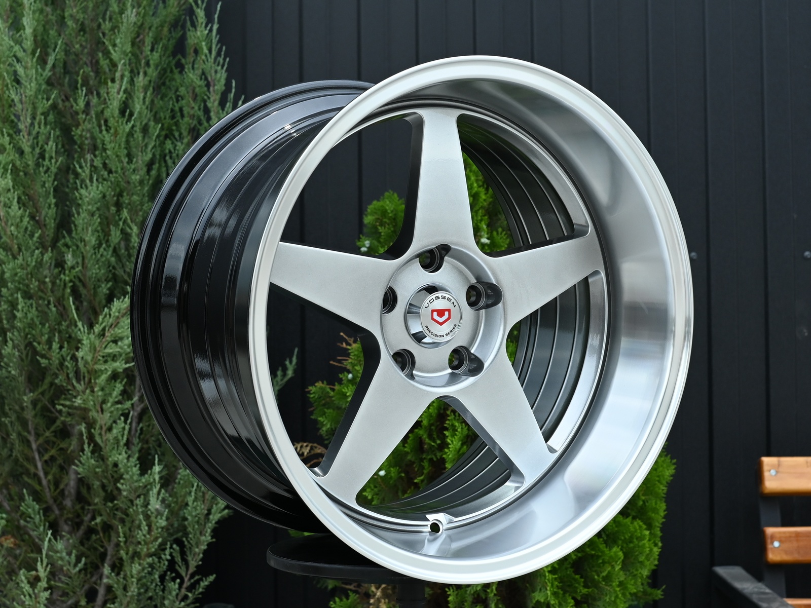 R17 Taigiro EVO 9.5 ET15 5*100 Темный хром