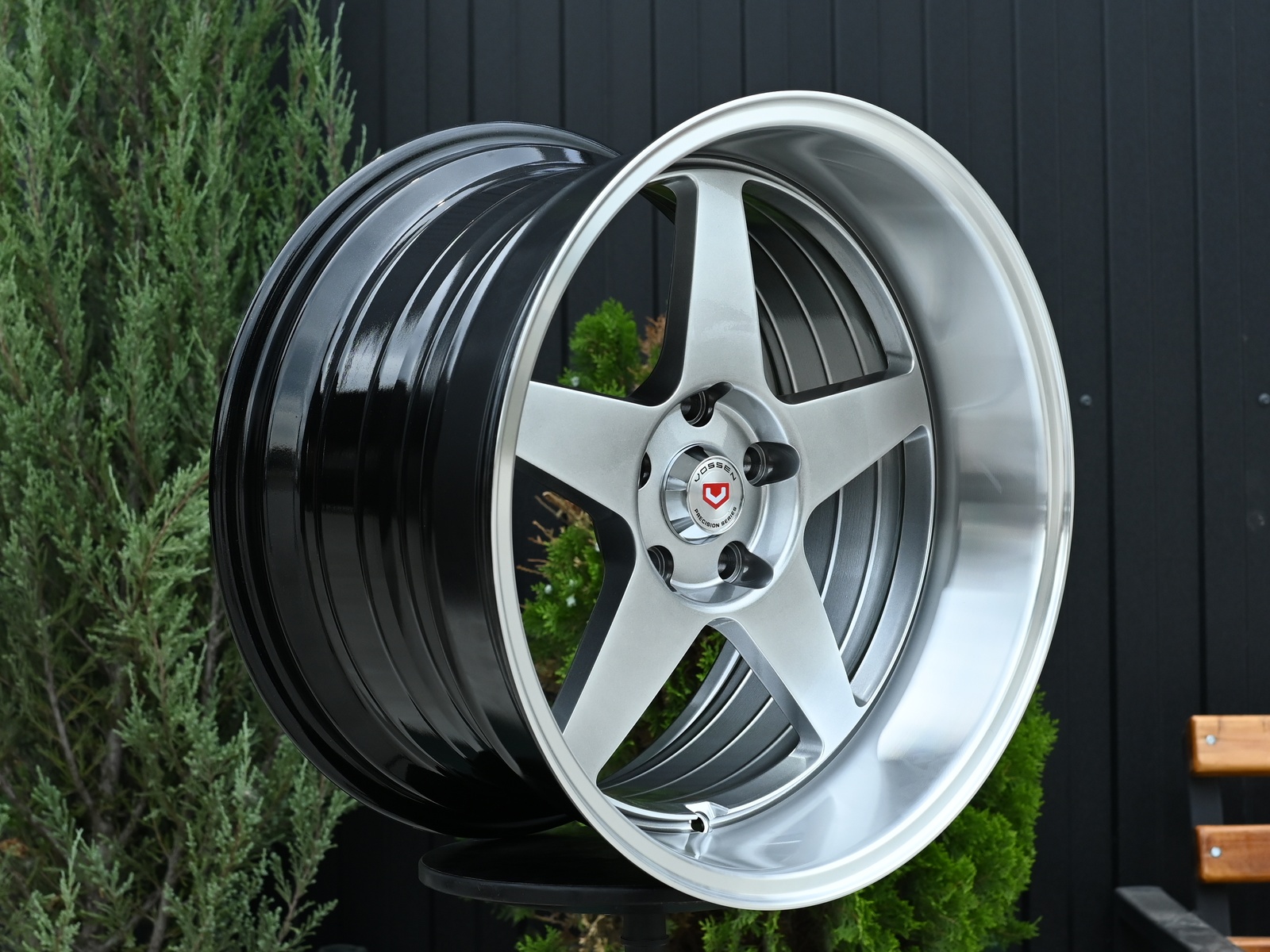R17 Taigiro EVO 9.5 ET15 5*114.3 Темный хром