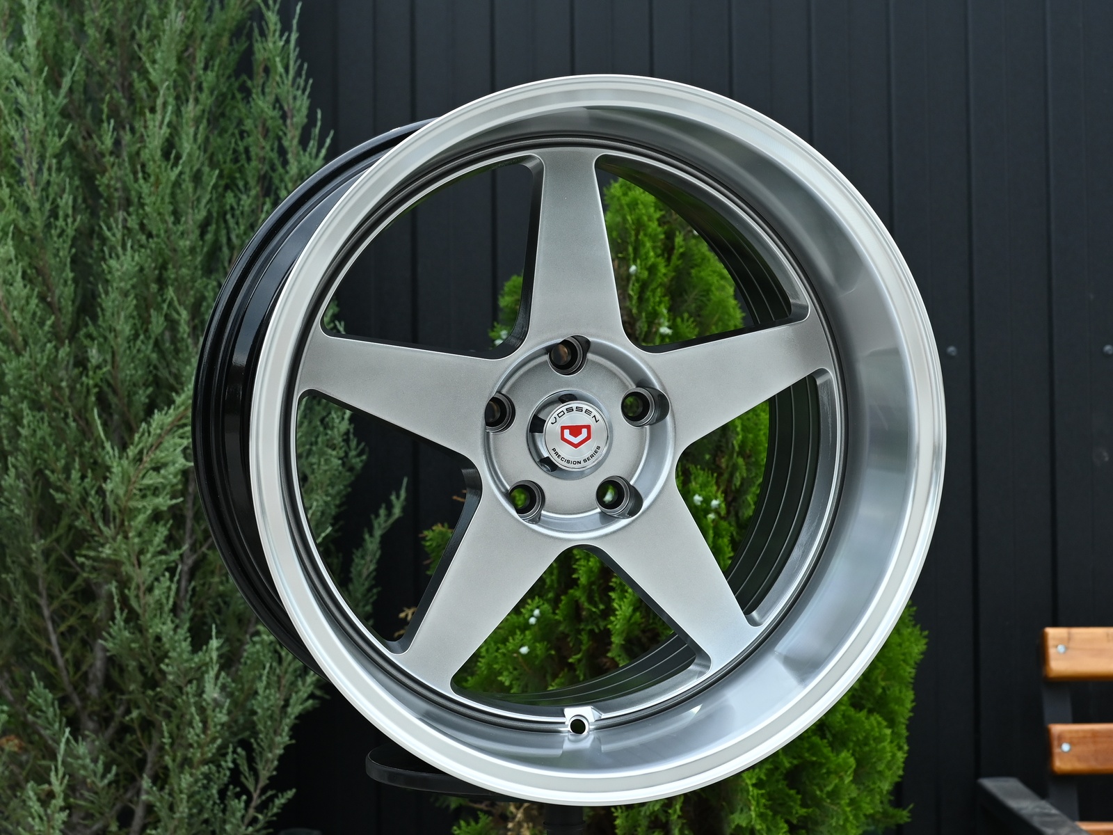 R17 Taigiro EVO 9.5 ET15 5*114.3 Темный хром