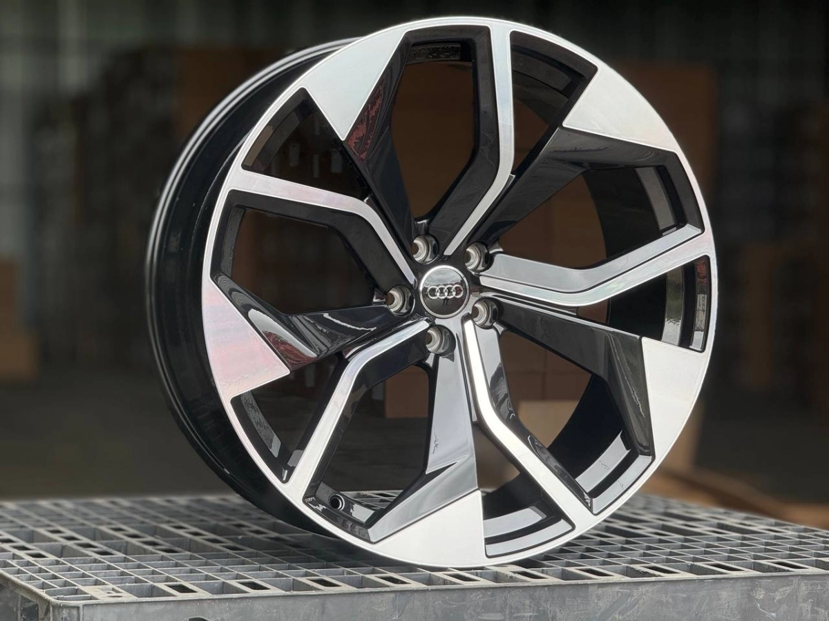 AUDI FORGED YC7582