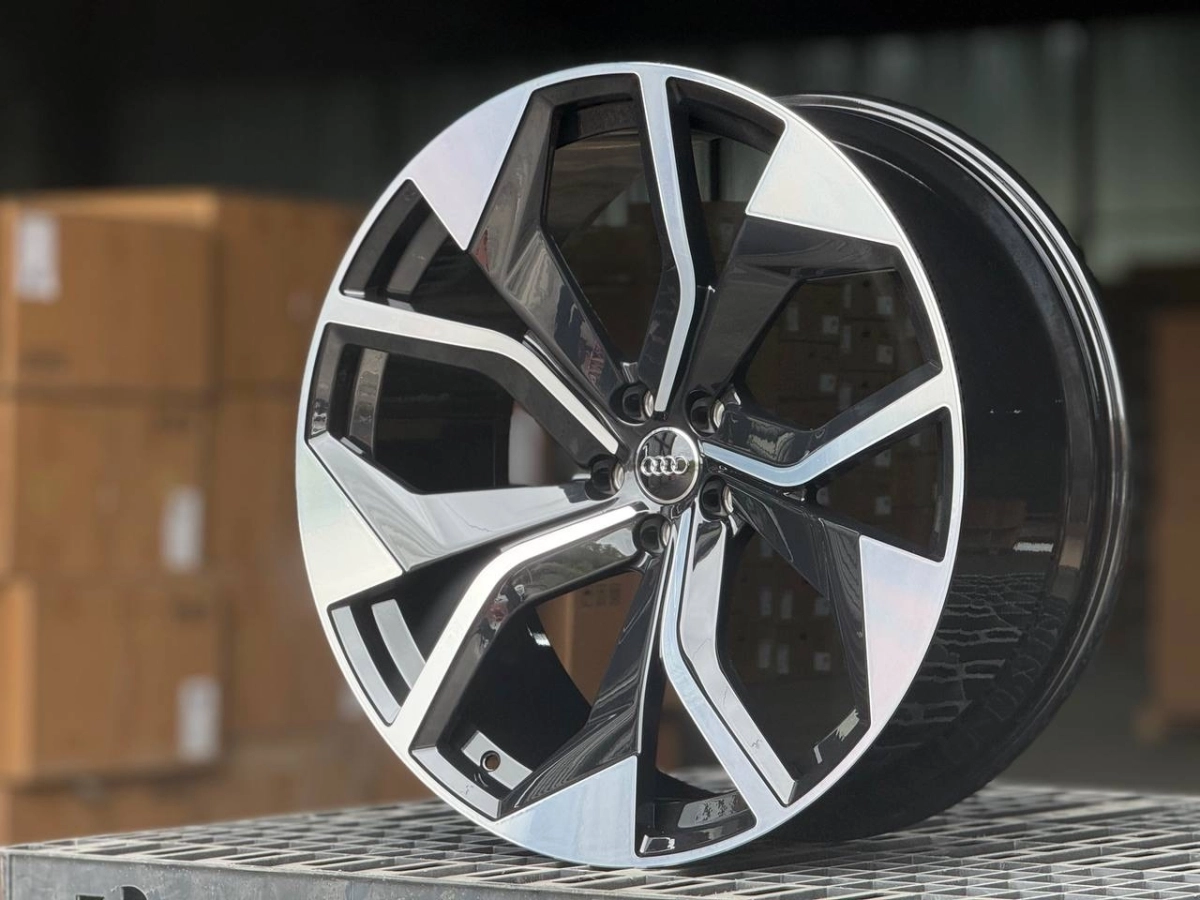 AUDI FORGED YC7582