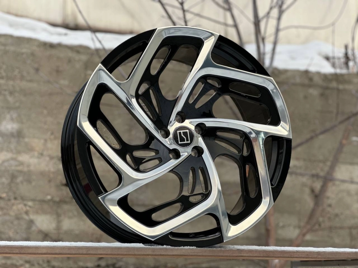 ZEEKR MRGW117