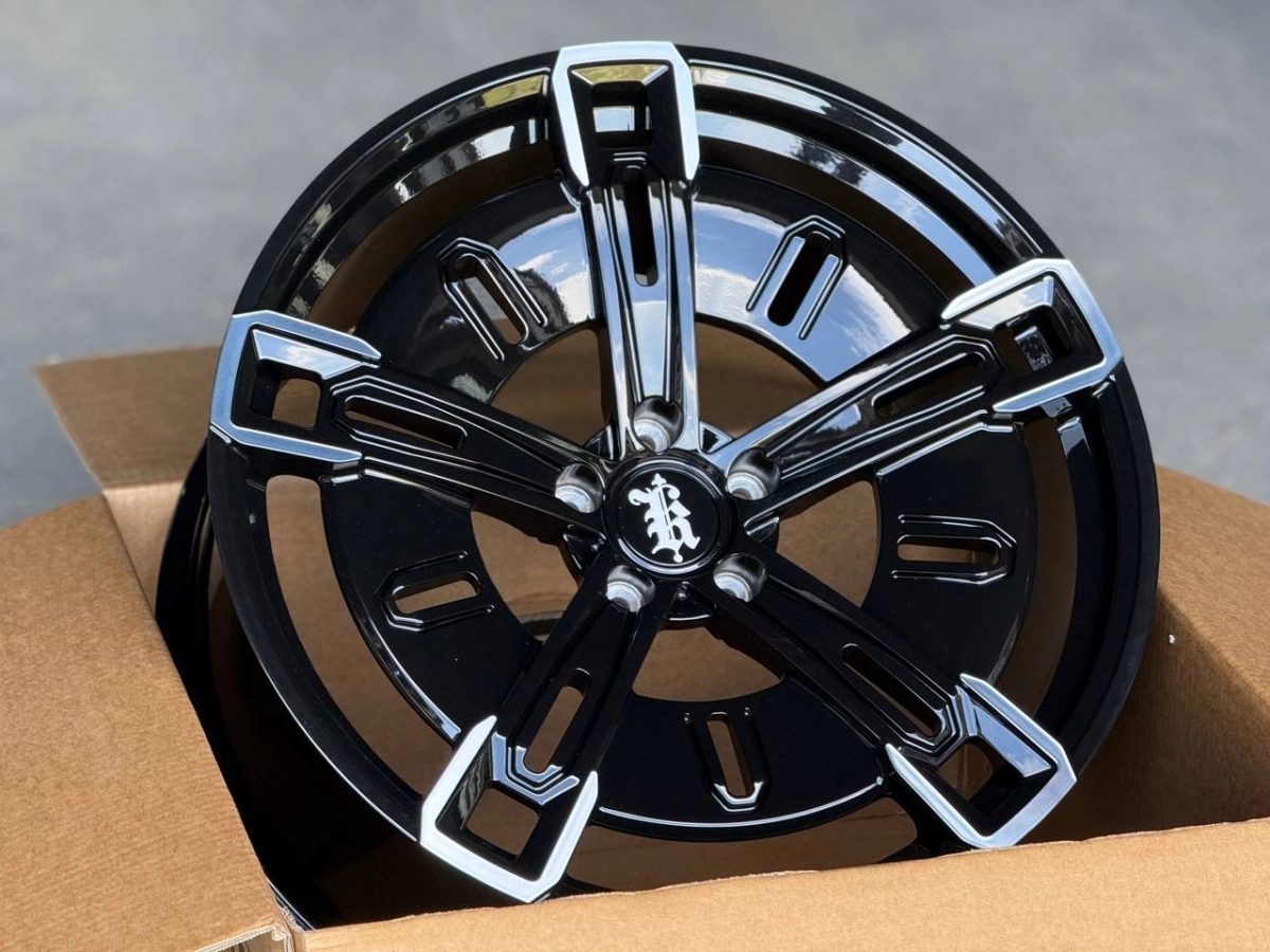 BMW XM 250176