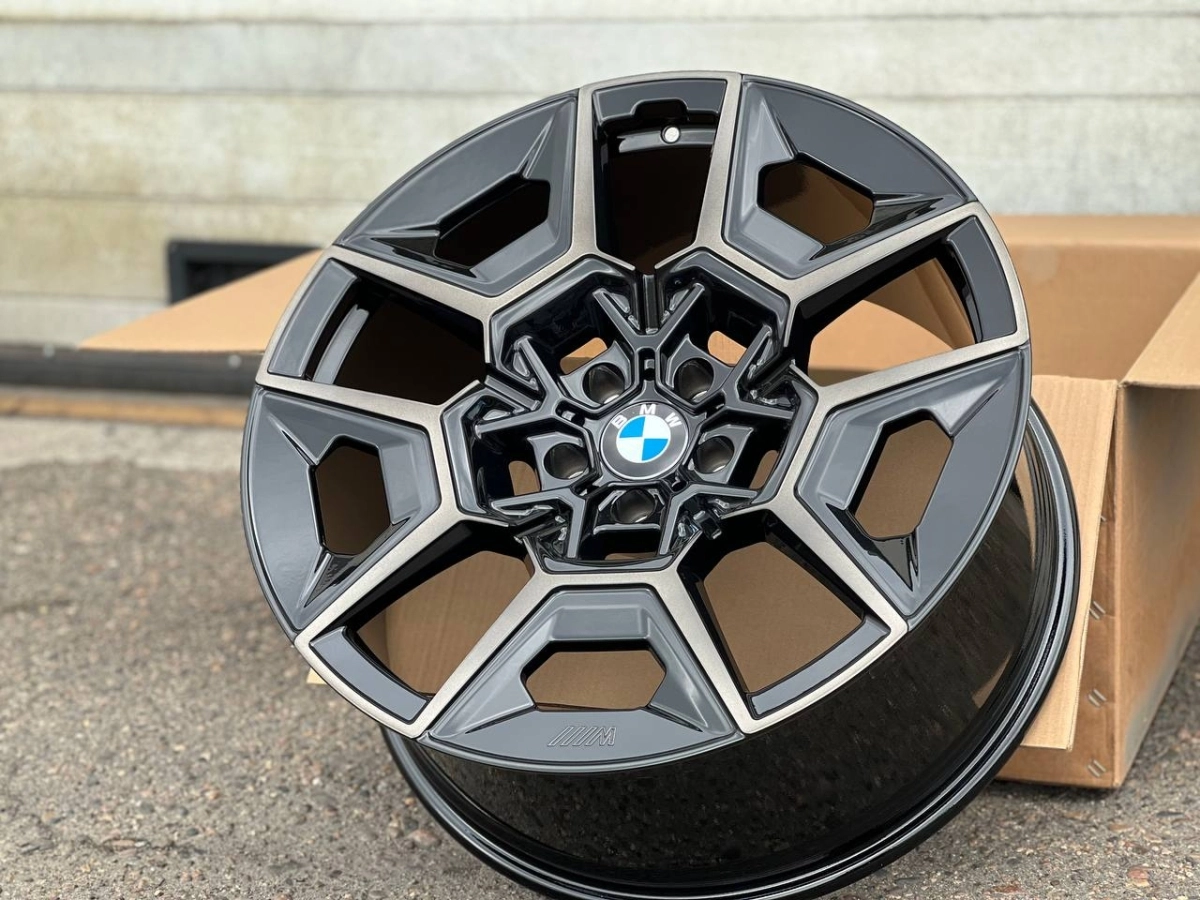 BMW XM 250154