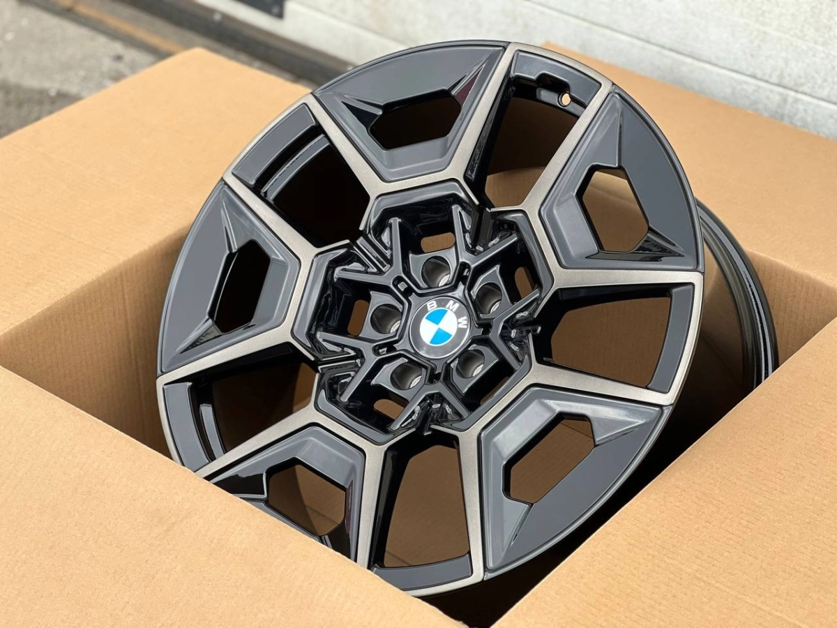 BMW XM 250154