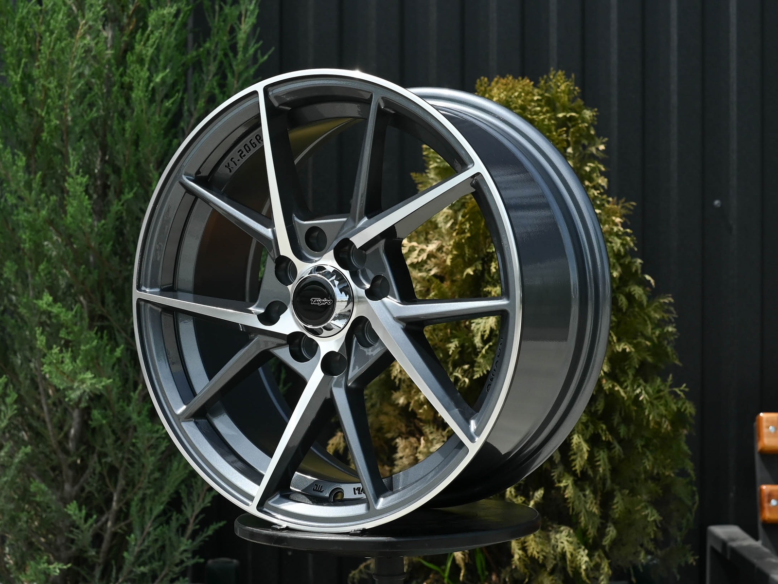 R15 Taigiro 5844 6.5J ET38 4*100/114.3 Графит ФЗ