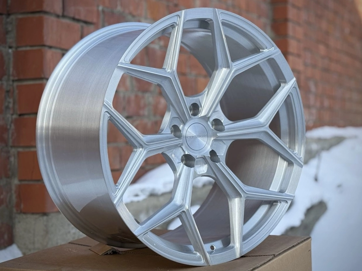 Porsche Cayenne VOSSEN NL4 YC7869