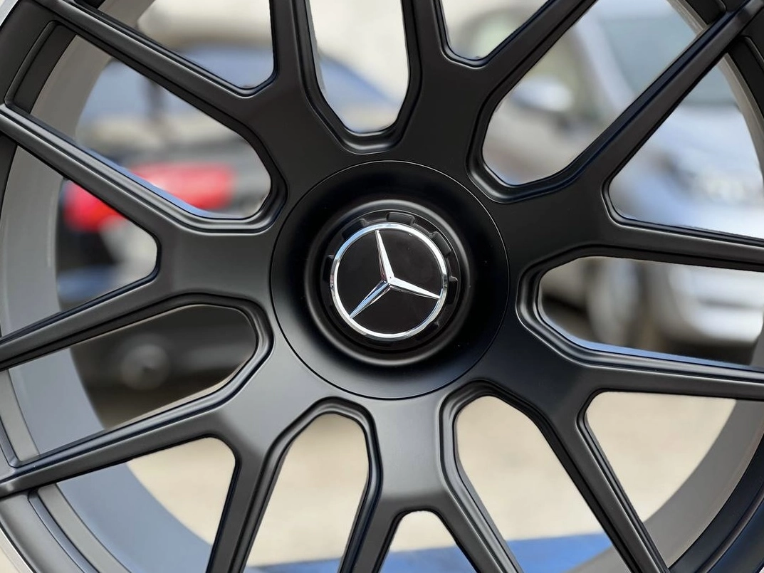 Mercedes-Benz G-Class YC095