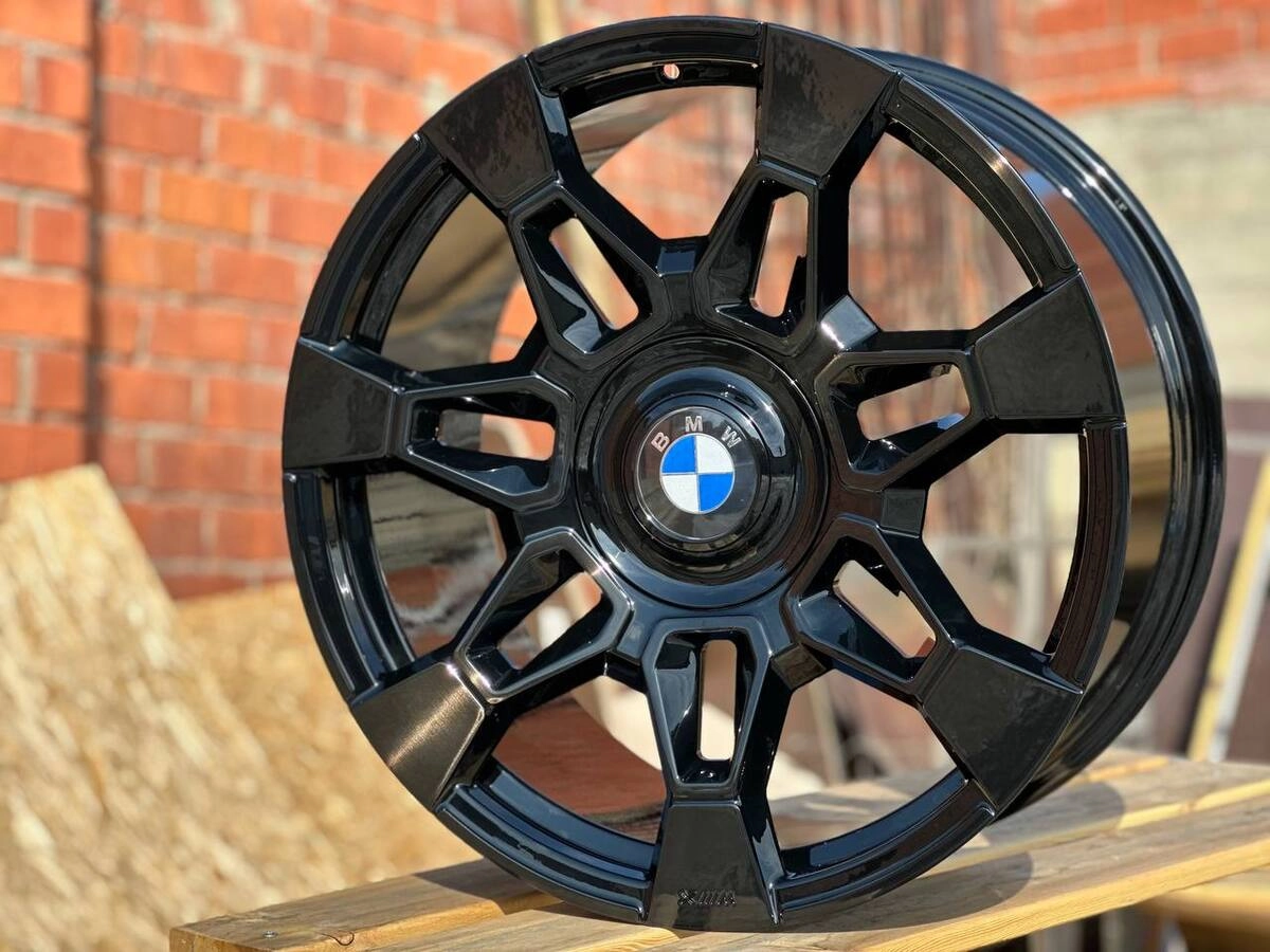 BMW XM 240436