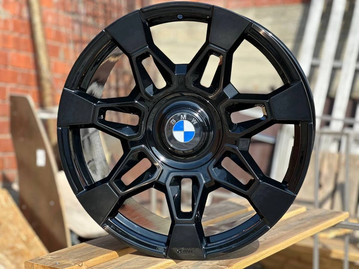 BMW XM 240436