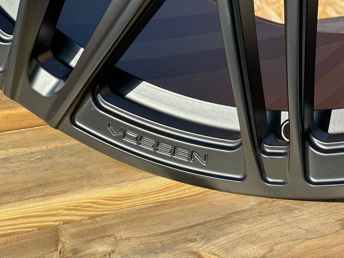 Bentley Bentayga 2212115