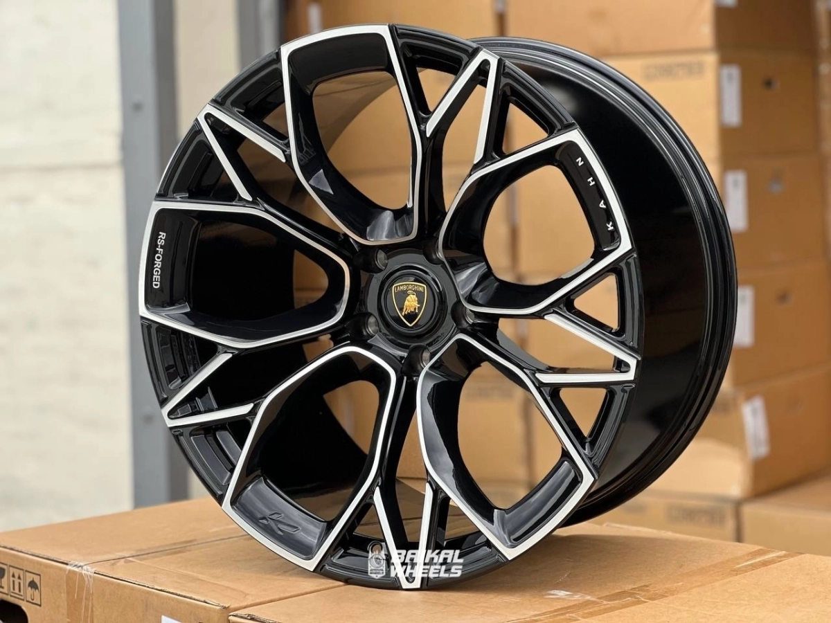 Lamborghini Urus 2302217