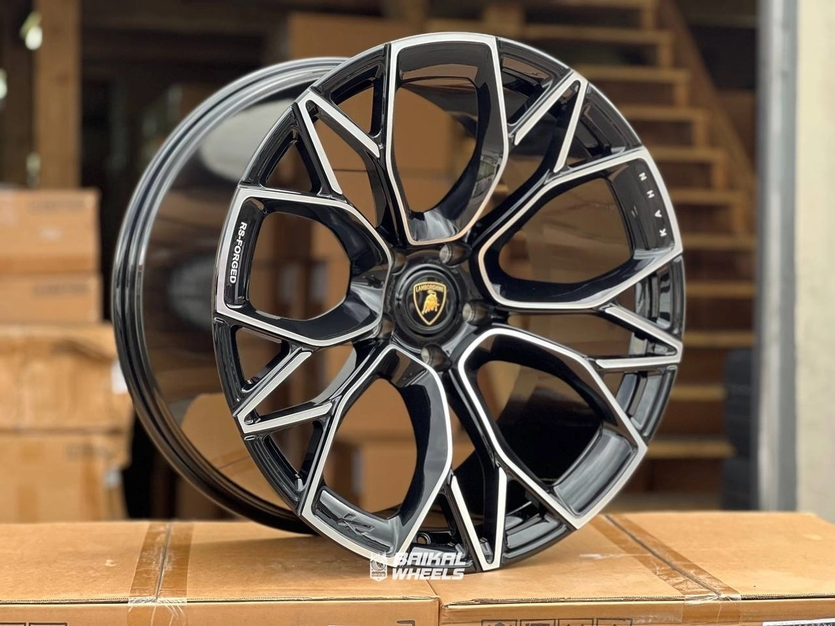 Lamborghini Urus 2302217