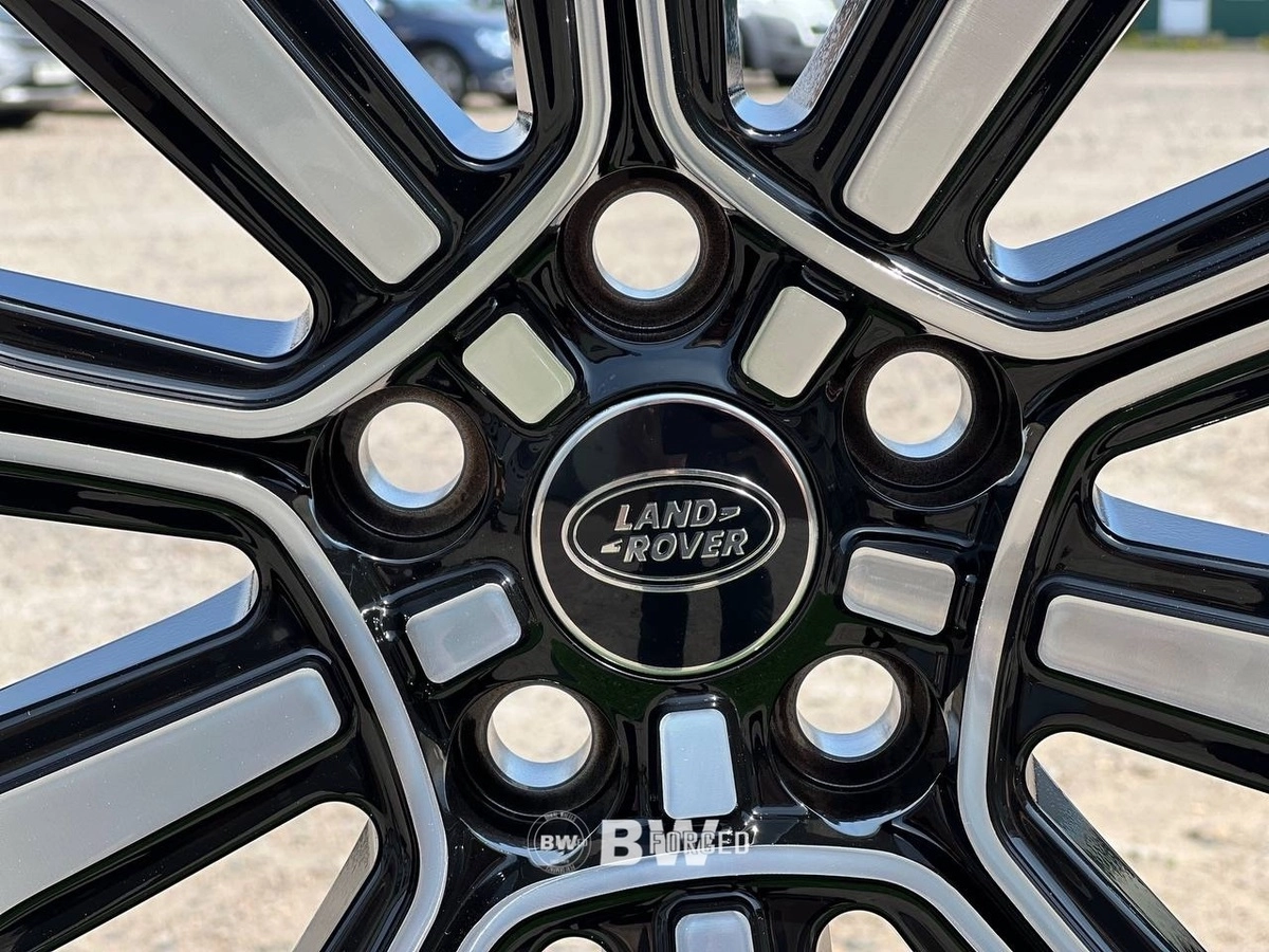 Range Rover 221221