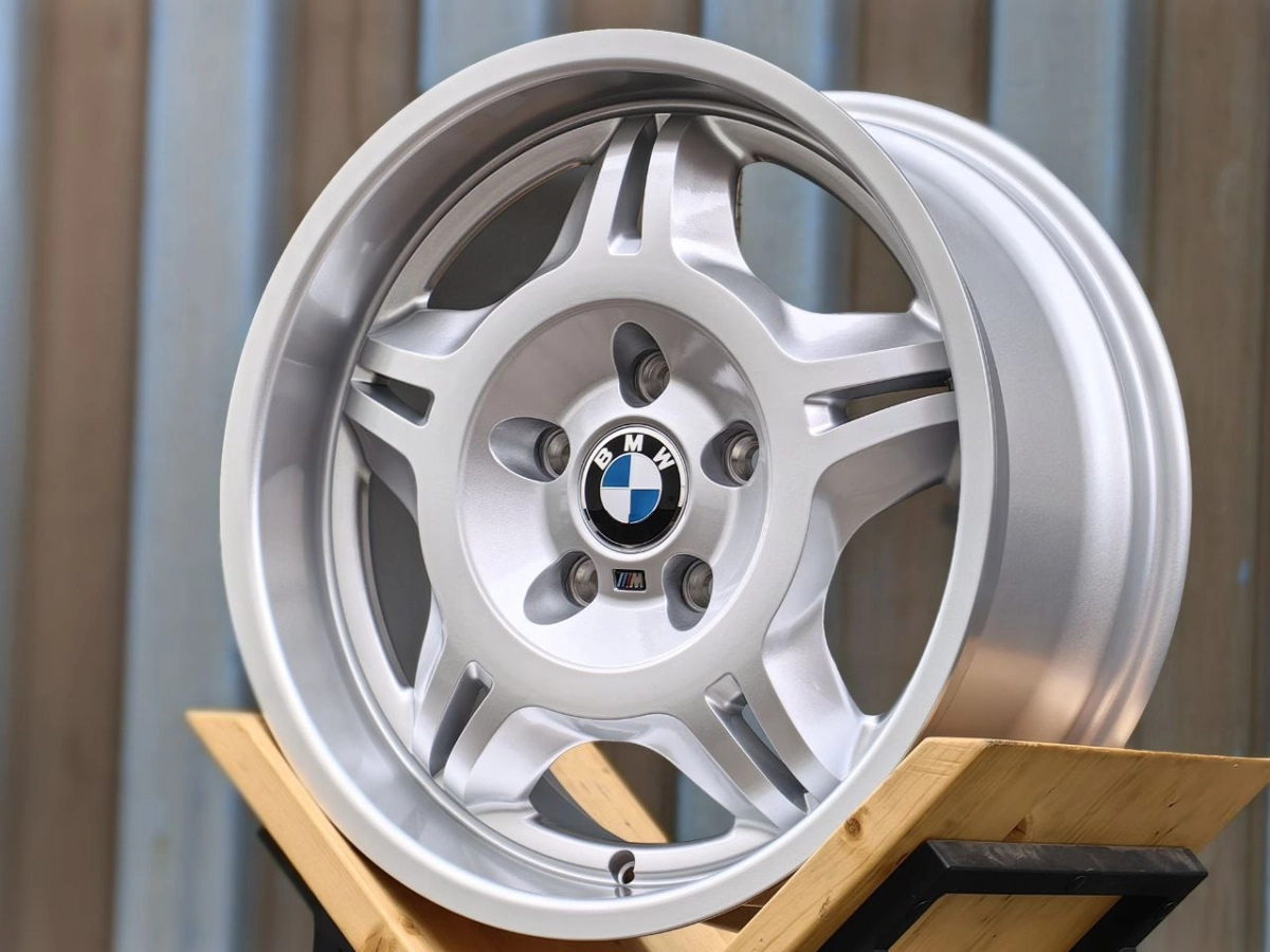 BMW 24 Style L2289