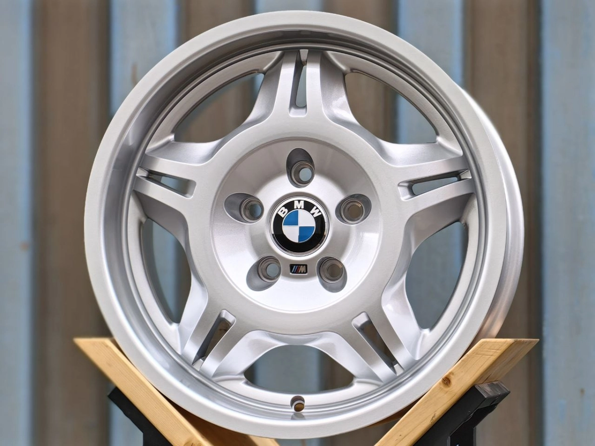 BMW 24 Style L2289