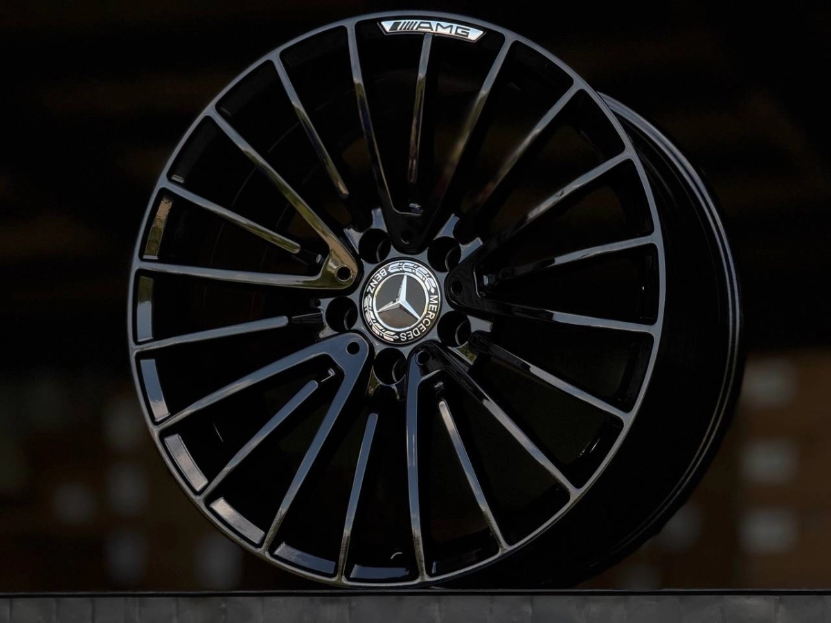 MERCEDES AMG YF0235 FlowForming