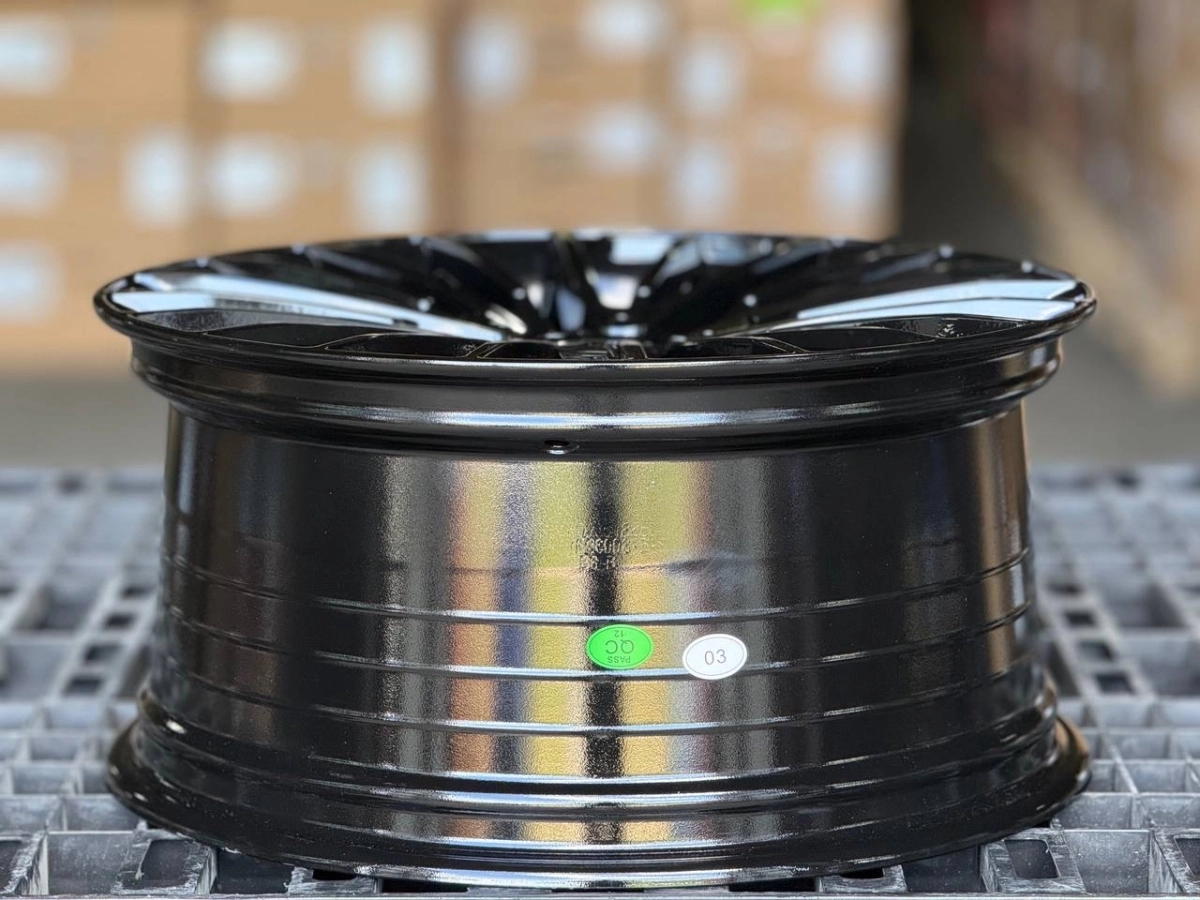 MERCEDES AMG YF0235 FlowForming