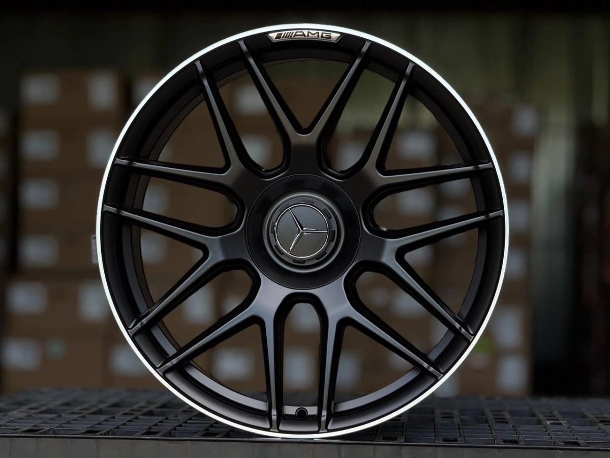 MERCEDES AMG K7040