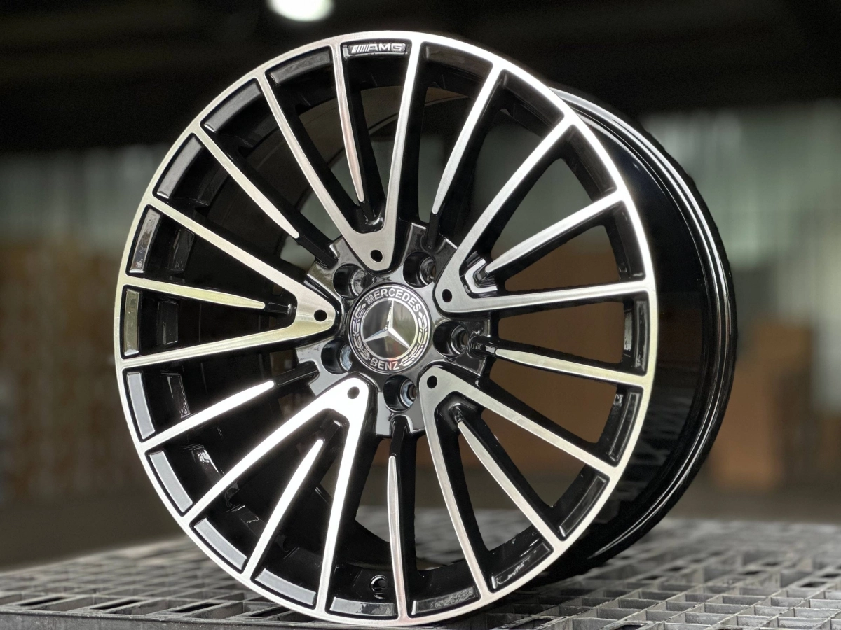 Mercedes AMG 8337 FlowForming разноширокие