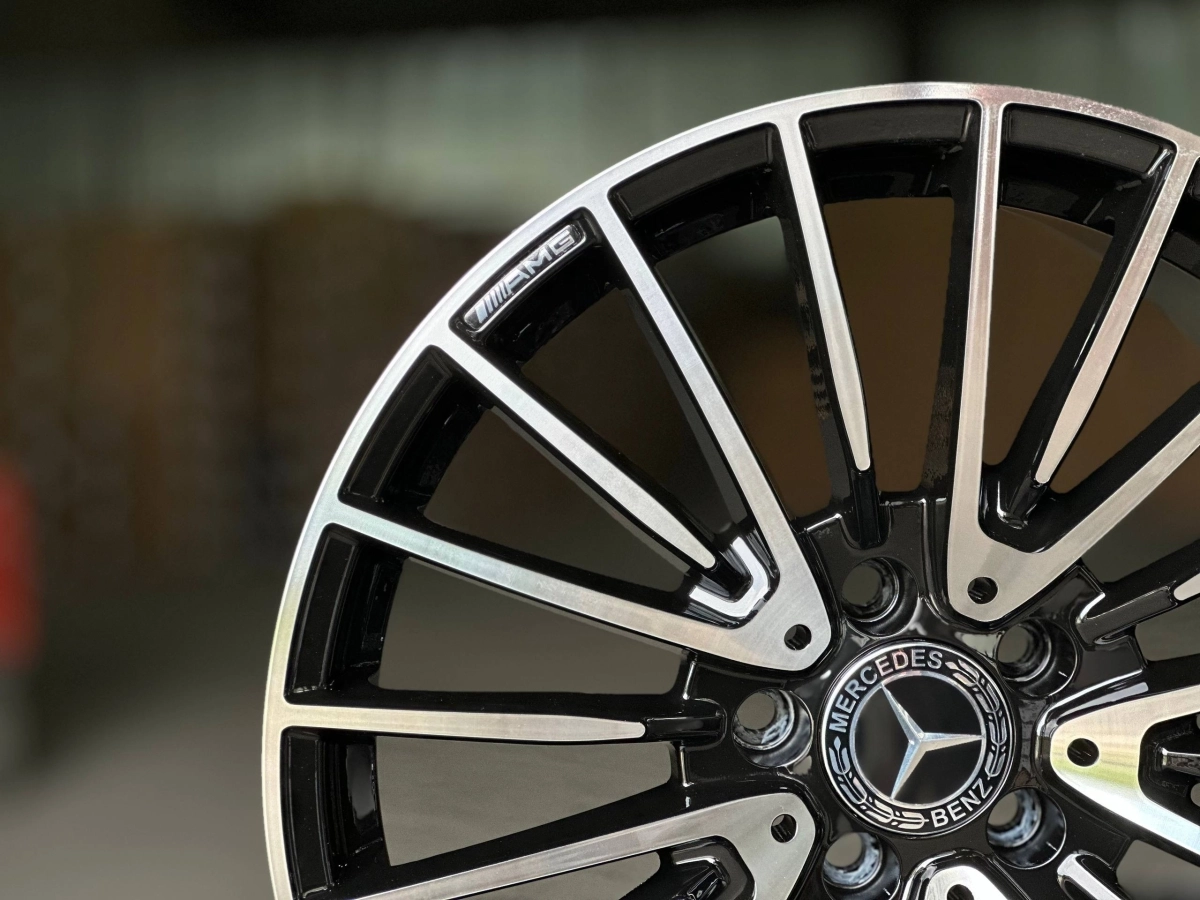 Mercedes AMG 8337 FlowForming разноширокие