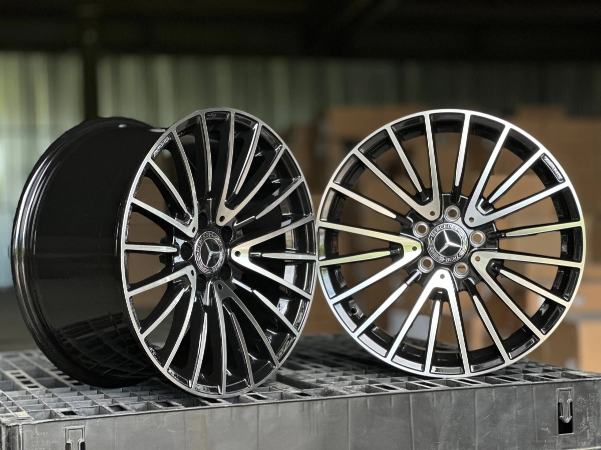 Mercedes AMG 8337 FlowForming разноширокие