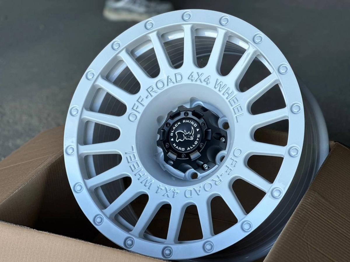 BLACK RHINO 605