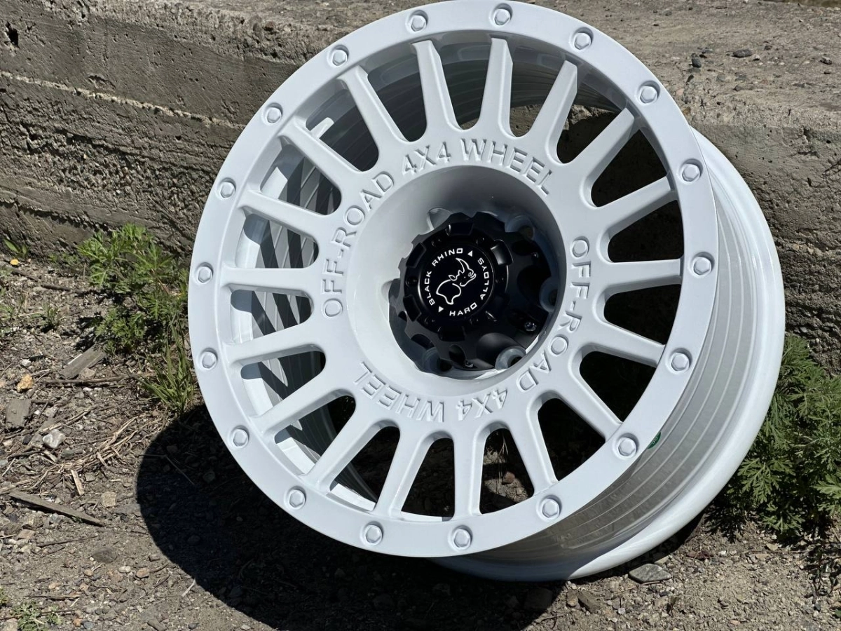 BLACK RHINO 605