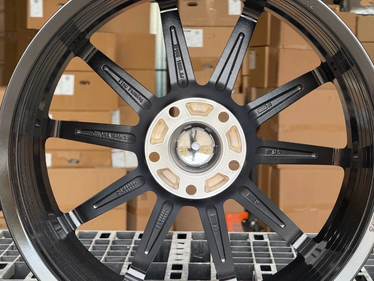 Литые диски HRE P104SC