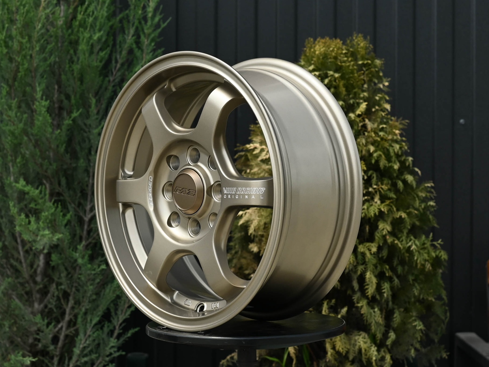 Литые диски Rays VOLK RACING TE37V