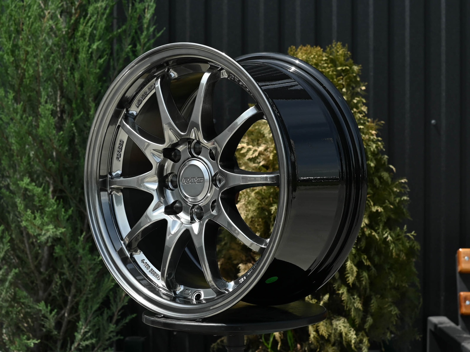 R15 Taigiro 1317 7.0J ET35 4*100/114.3 Темный хром