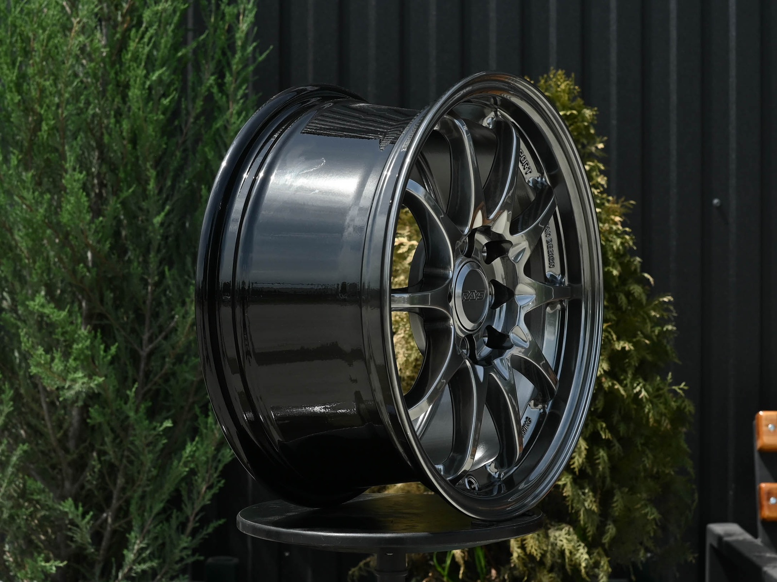 R15 Taigiro 1317 7.0J ET35 4*100/114.3 Темный хром