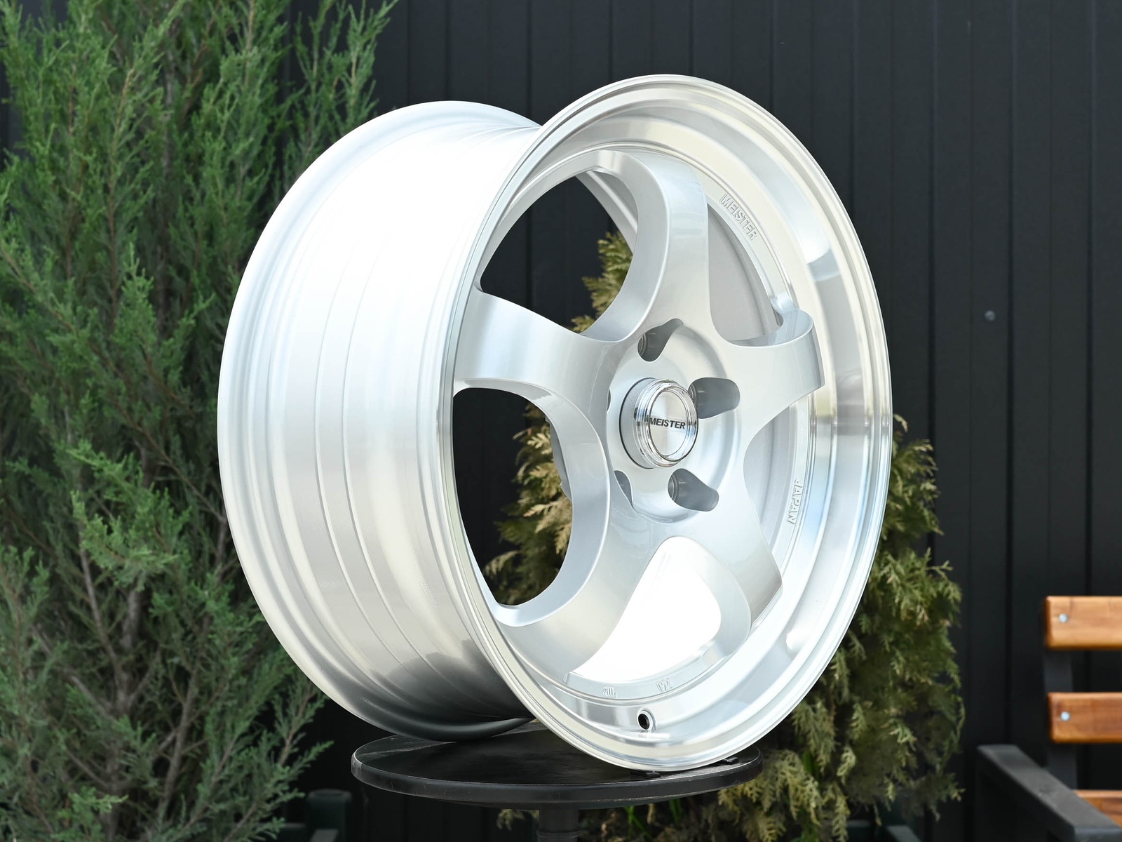 R17 Taigiro Meister 7.5J ET38 5*114.3 Серебро