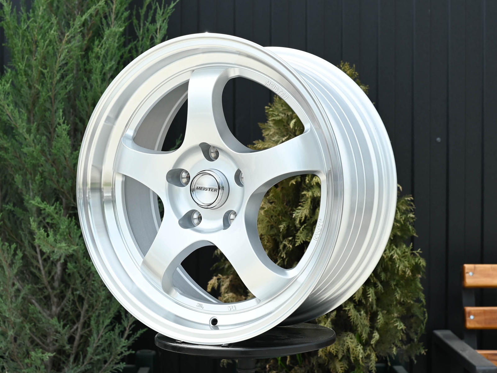R17 Taigiro Meister 7.5J ET38 5*114.3 Серебро
