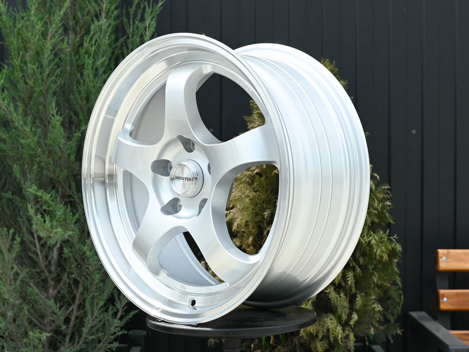 R17 Taigiro Meister 7.5J ET38 5*114.3 Серебро