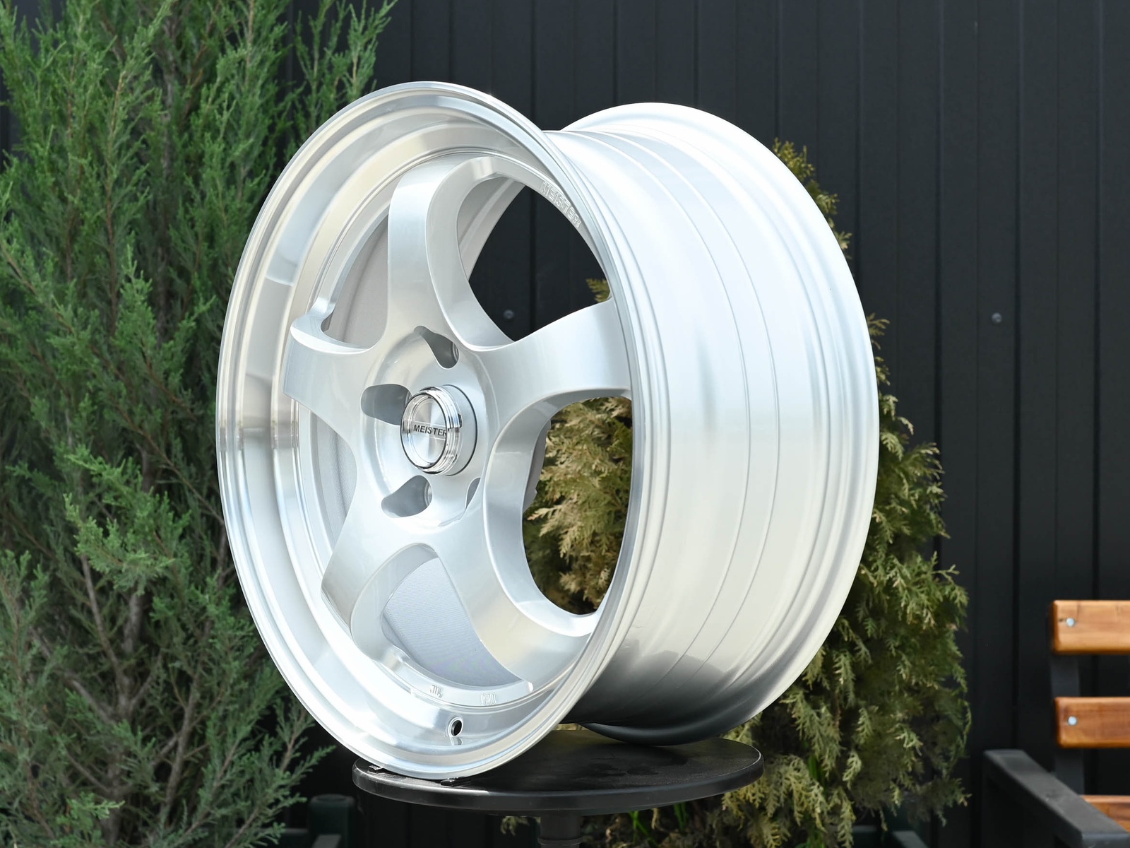 R17 Taigiro Meister 7.5J ET38 5*114.3 Серебро