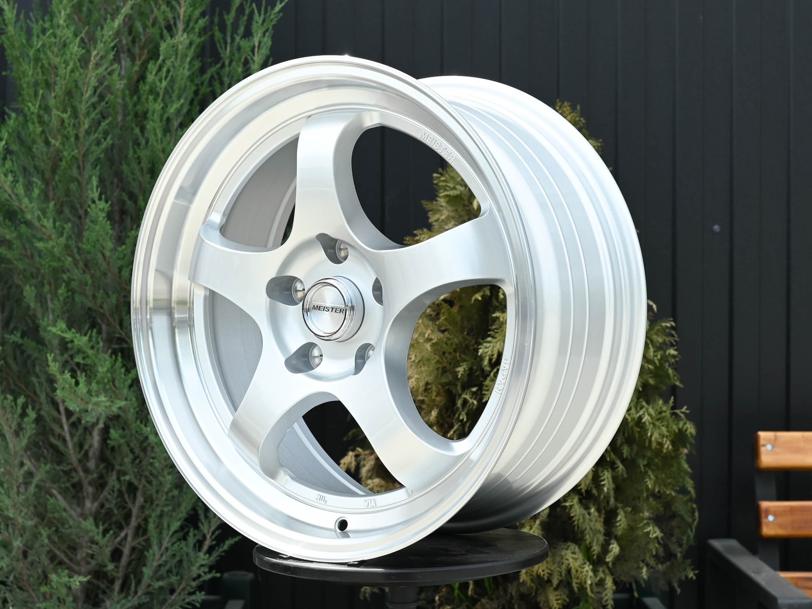 R17 Taigiro Meister 7.5J ET38 5*114.3 Серебро