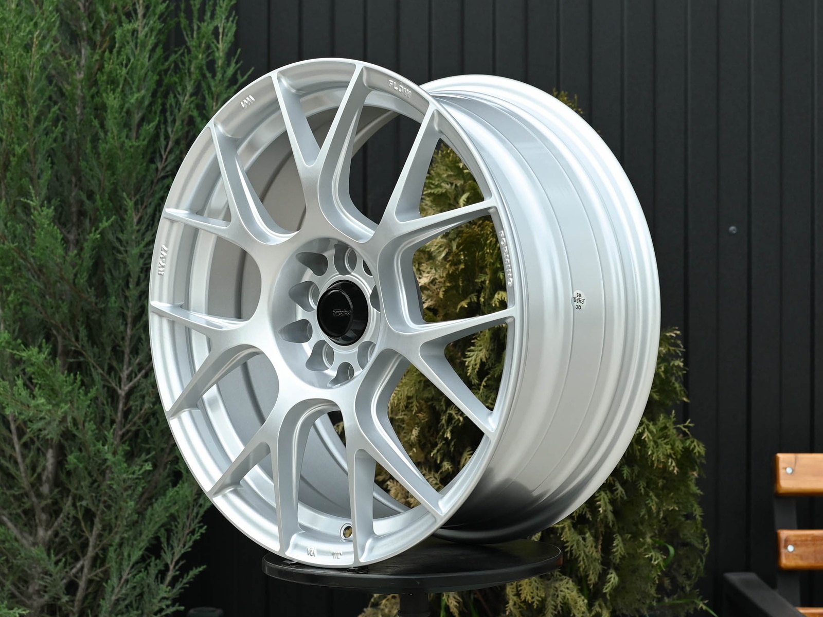 R17 Taigiro Spirit 7.5J ET40 5*100/114.3 Серебро