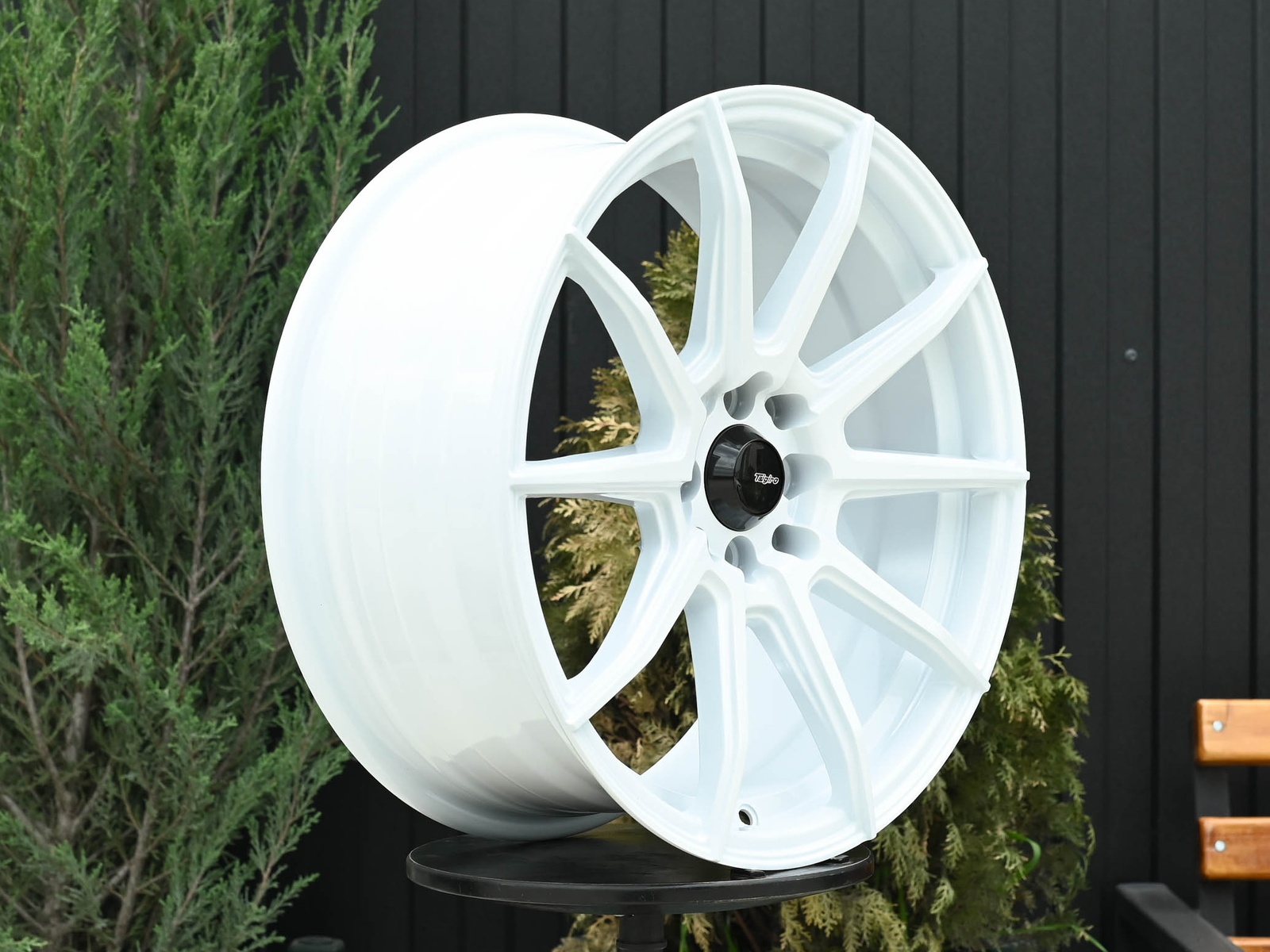 R17 Taigiro Spider 7.5J ET35 4*100/114.3 Белый