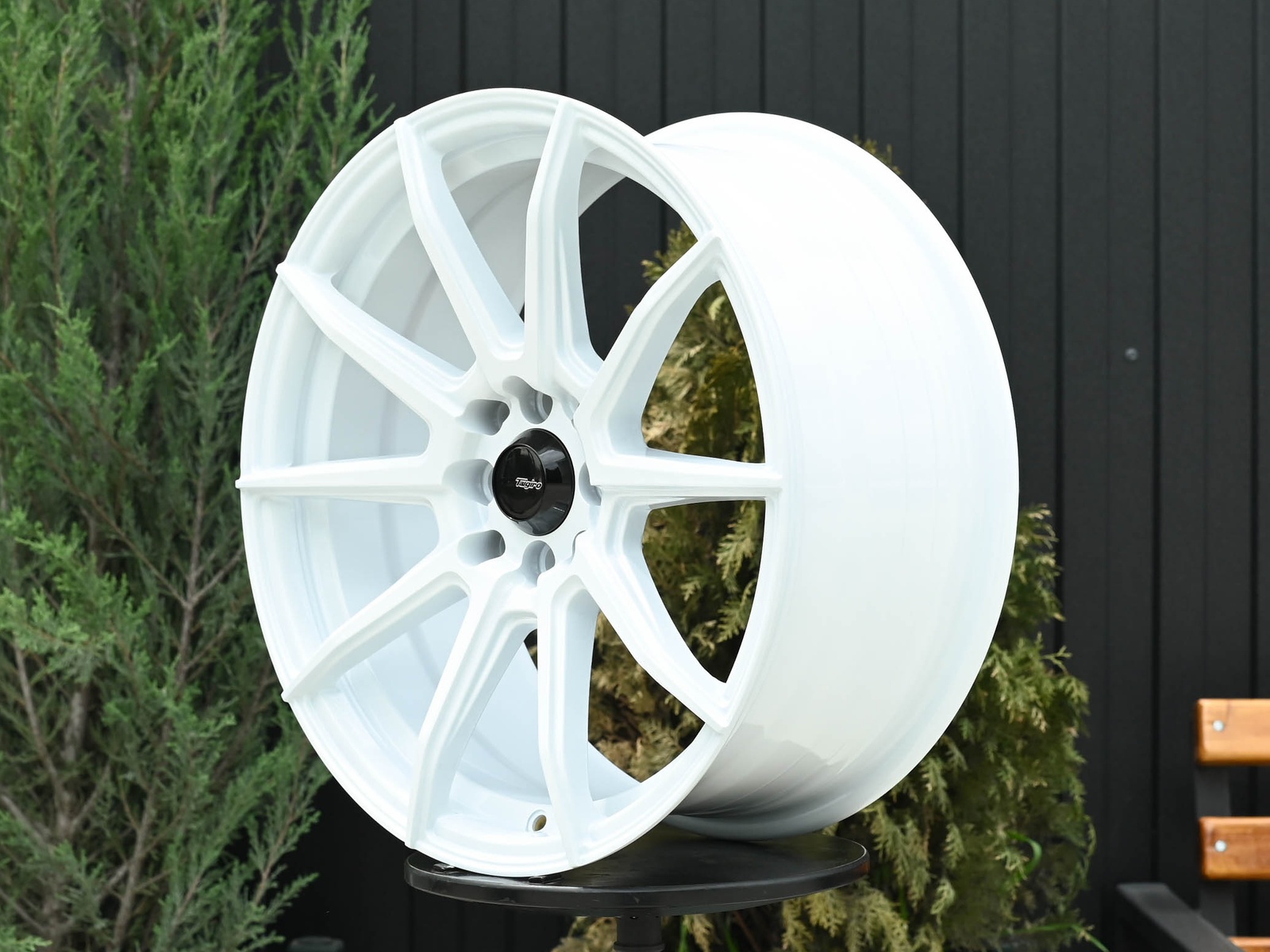 R17 Taigiro Spider 7.5J ET35 4*100/114.3 Белый