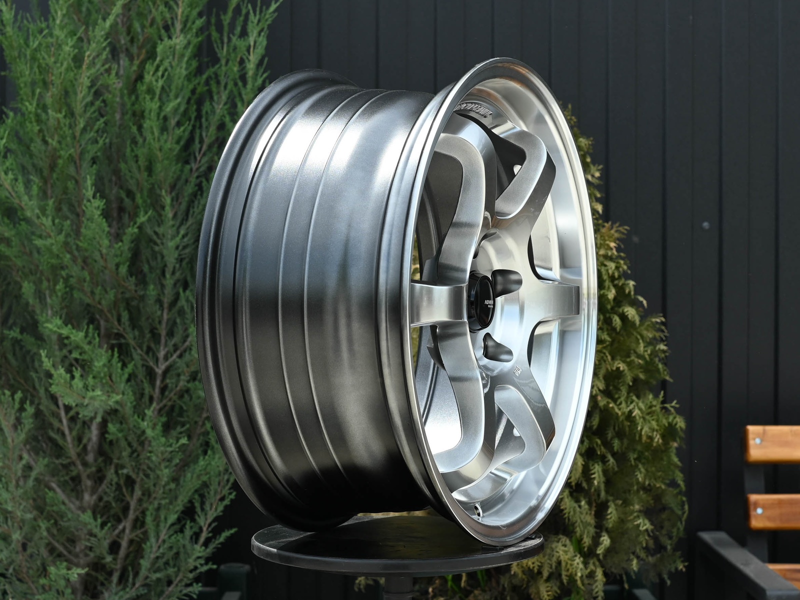 R17 Taigiro R6 7.5J ET38 5*100 Темный хром