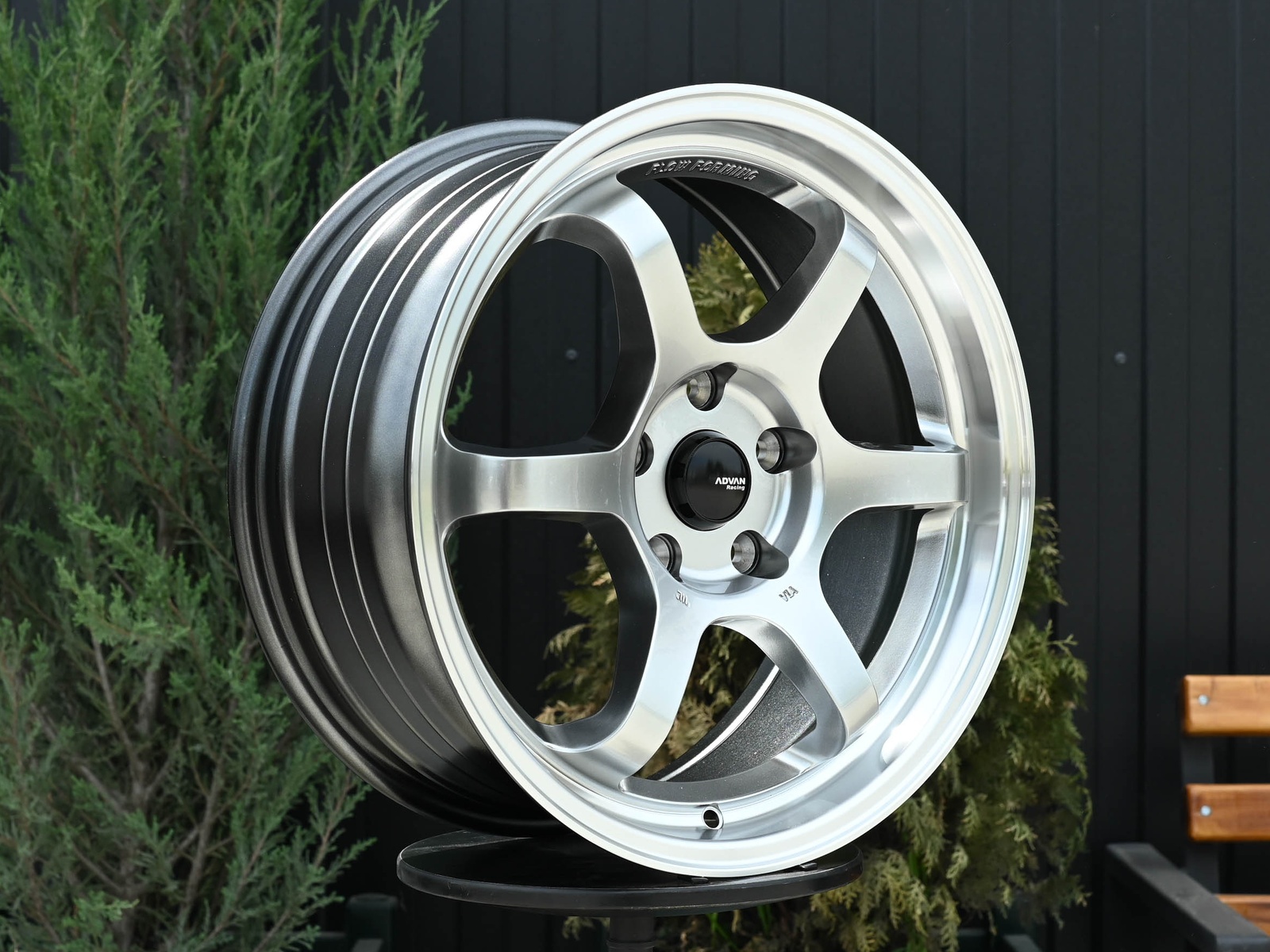 R17 Taigiro R6 7.5J ET38 5*100 Темный хром