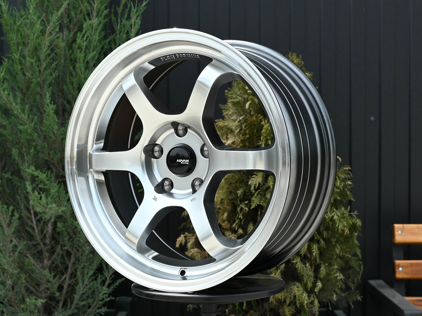 R17 Taigiro R6 7.5J ET38 5*100 Темный хром
