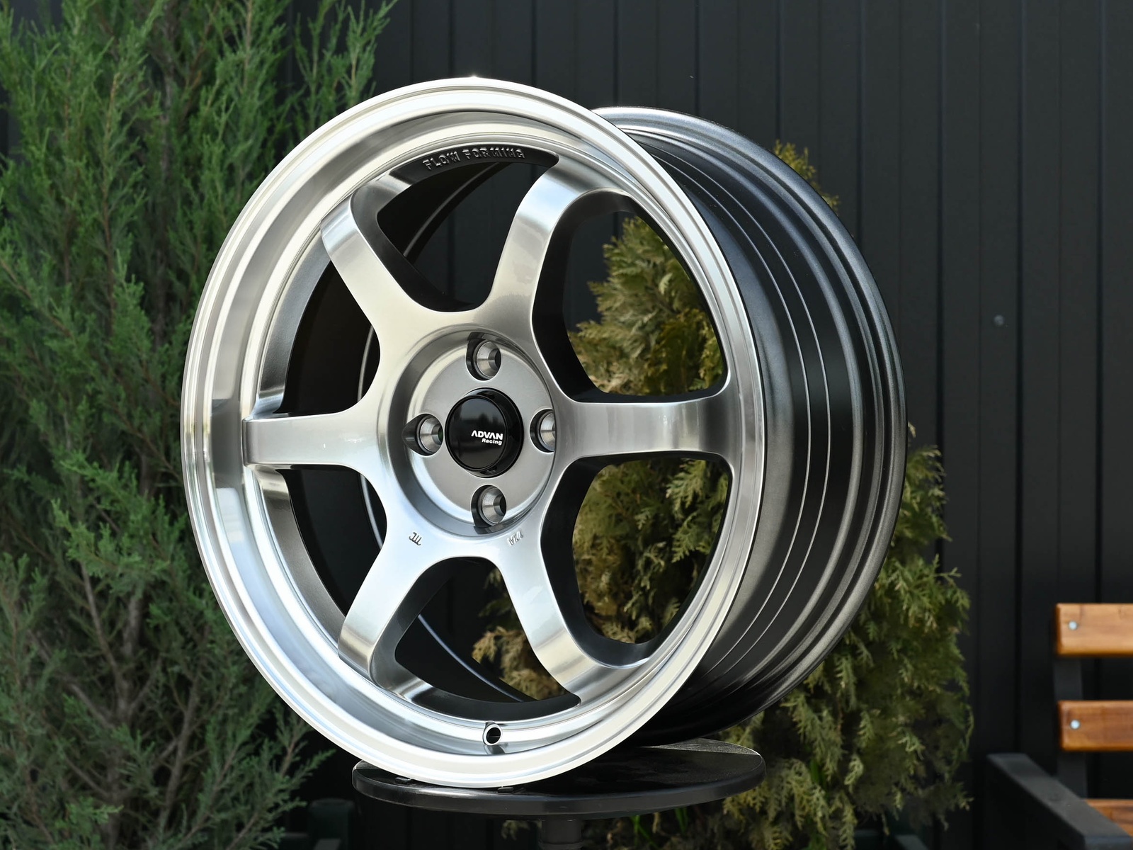 R17 Advan RG2 Стиль 7.5J ET38 4*100 Темный хром