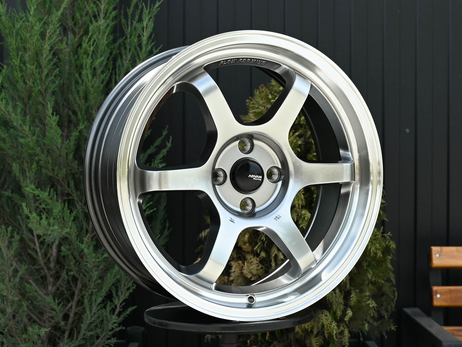 R17 Advan RG2 Стиль 7.5J ET38 4*100 Темный хром