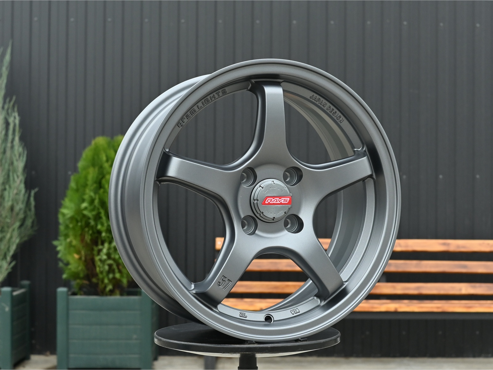 R16 Rays Gram 57CR Стиль 7.0J ET40 4*100 Графит