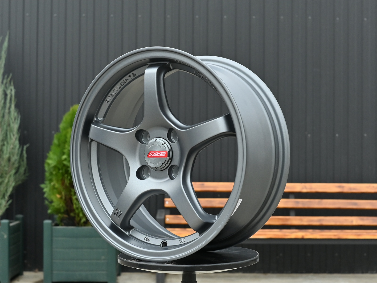 R16 Rays Gram 57CR Стиль 7.0J ET40 4*100 Графит