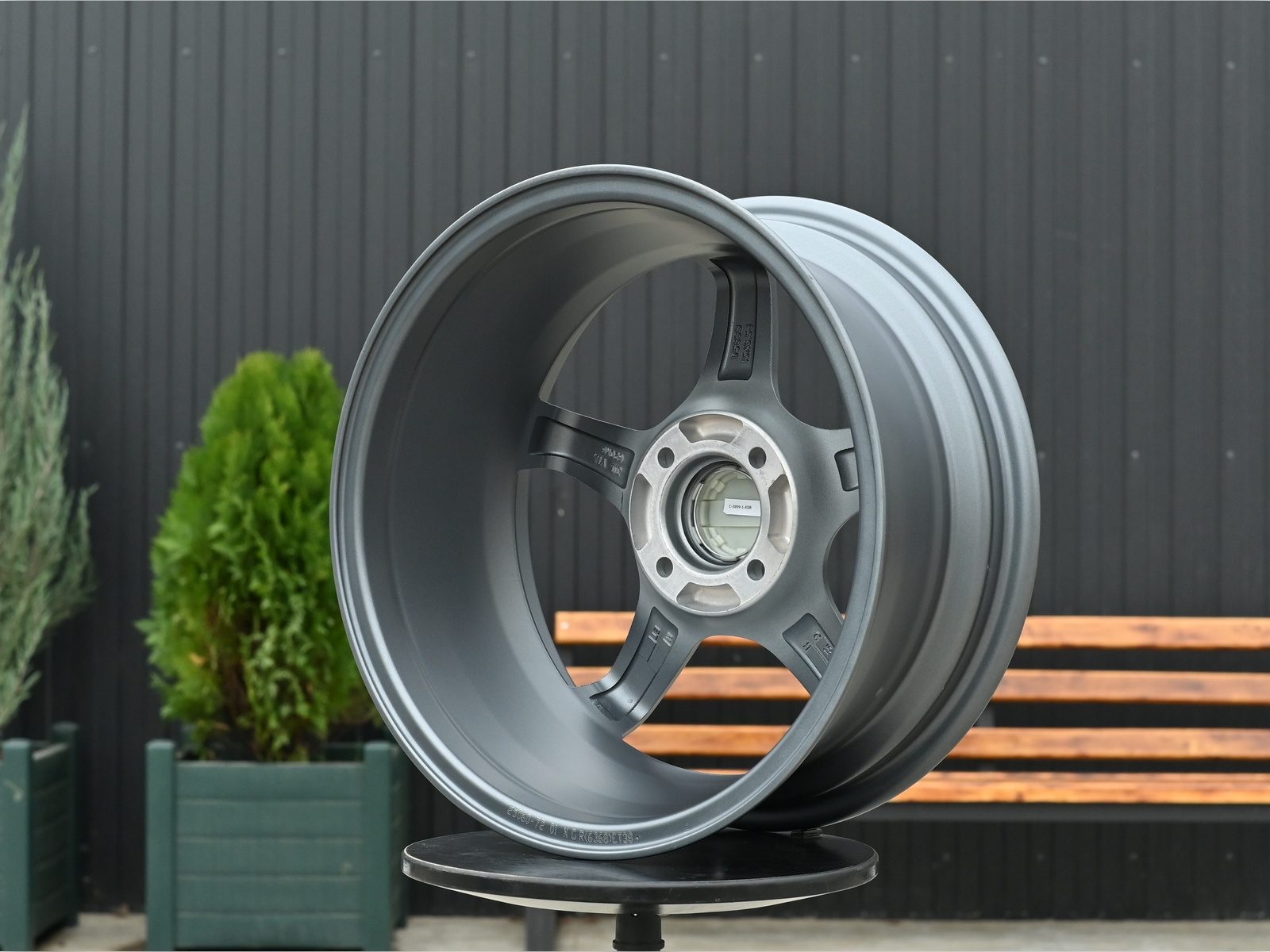 R16 Rays Gram 57CR Стиль 7.0J ET40 4*100 Графит