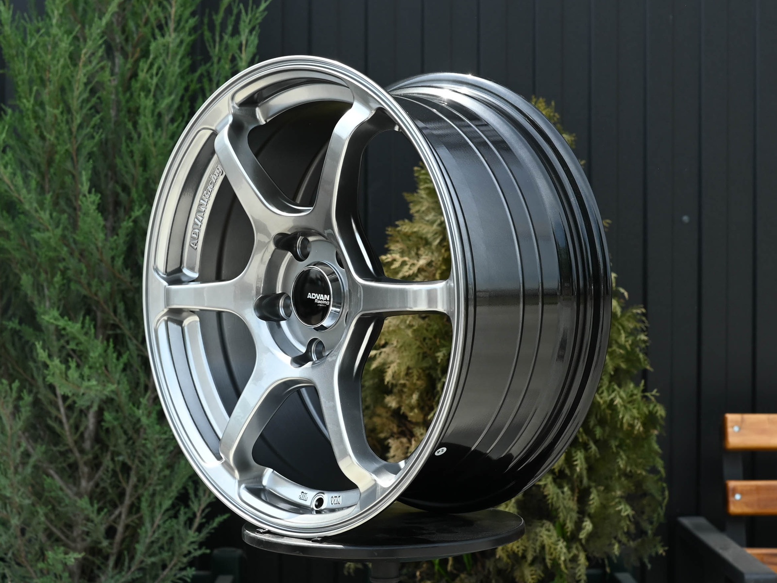 R17 Advan RG4 Стиль 7.5J ET38 5*114.3 Темный хром