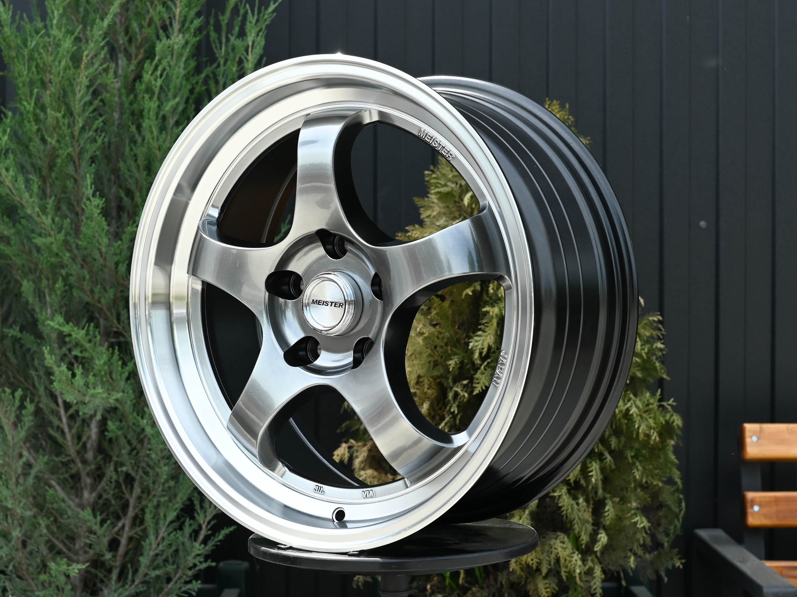 R18 Work Meister Стиль 9.5J ET35 5*114.3 Темный хром